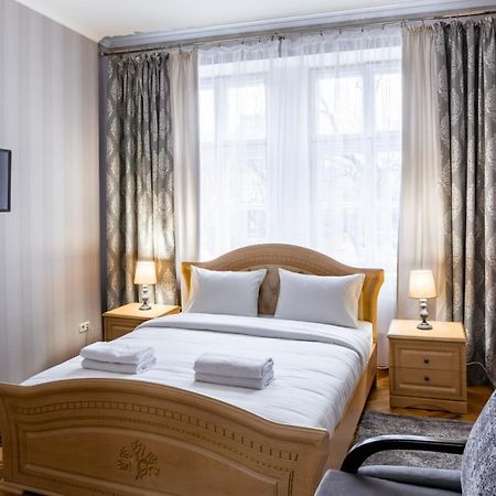 Alfa Apartments Svobody 31 Лвив Екстериор снимка
