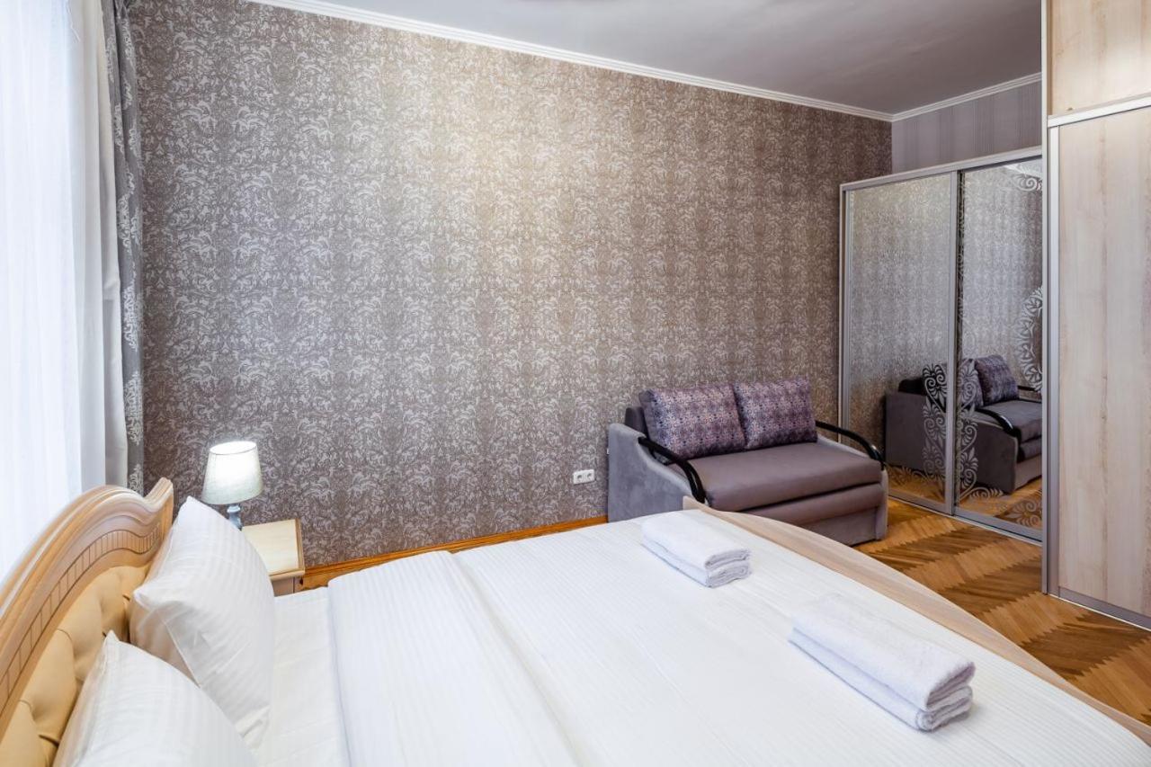 Alfa Apartments Svobody 31 Лвив Екстериор снимка